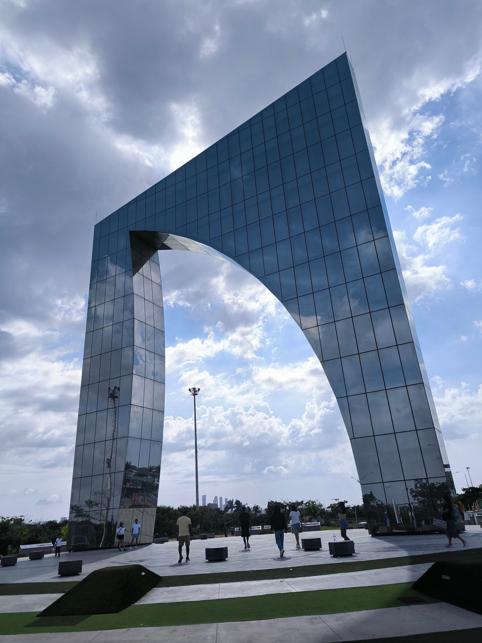 El monumento del Tiburón en Barranquilla, Colombia